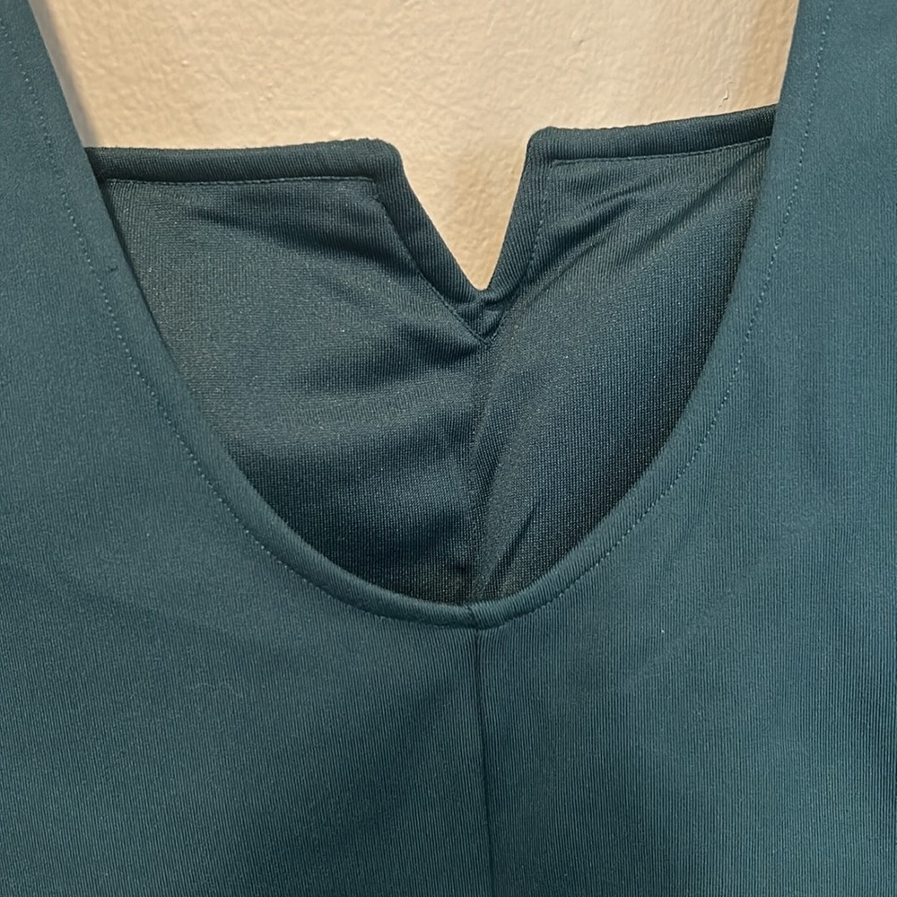 MARIKA SPORTS BRA SIZE SMALL - Picture 9 of 9